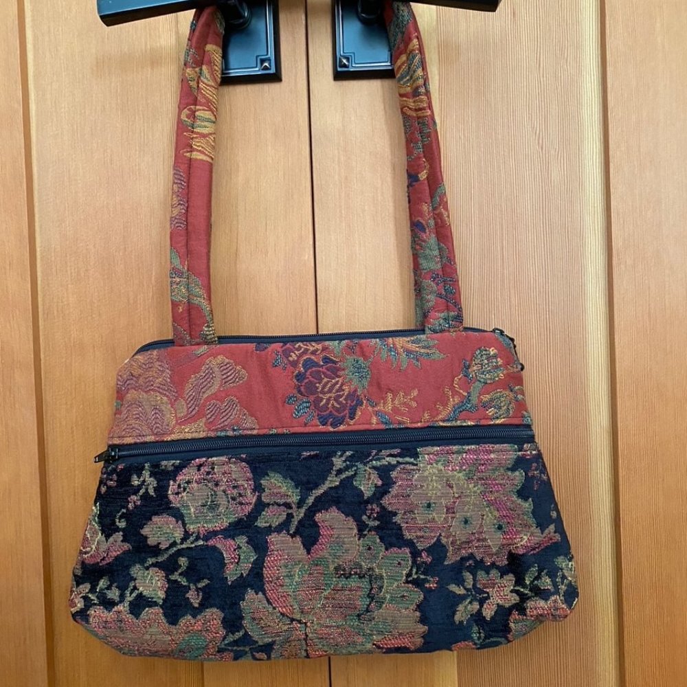 Mary Lynn O'Shea Nancie Purse